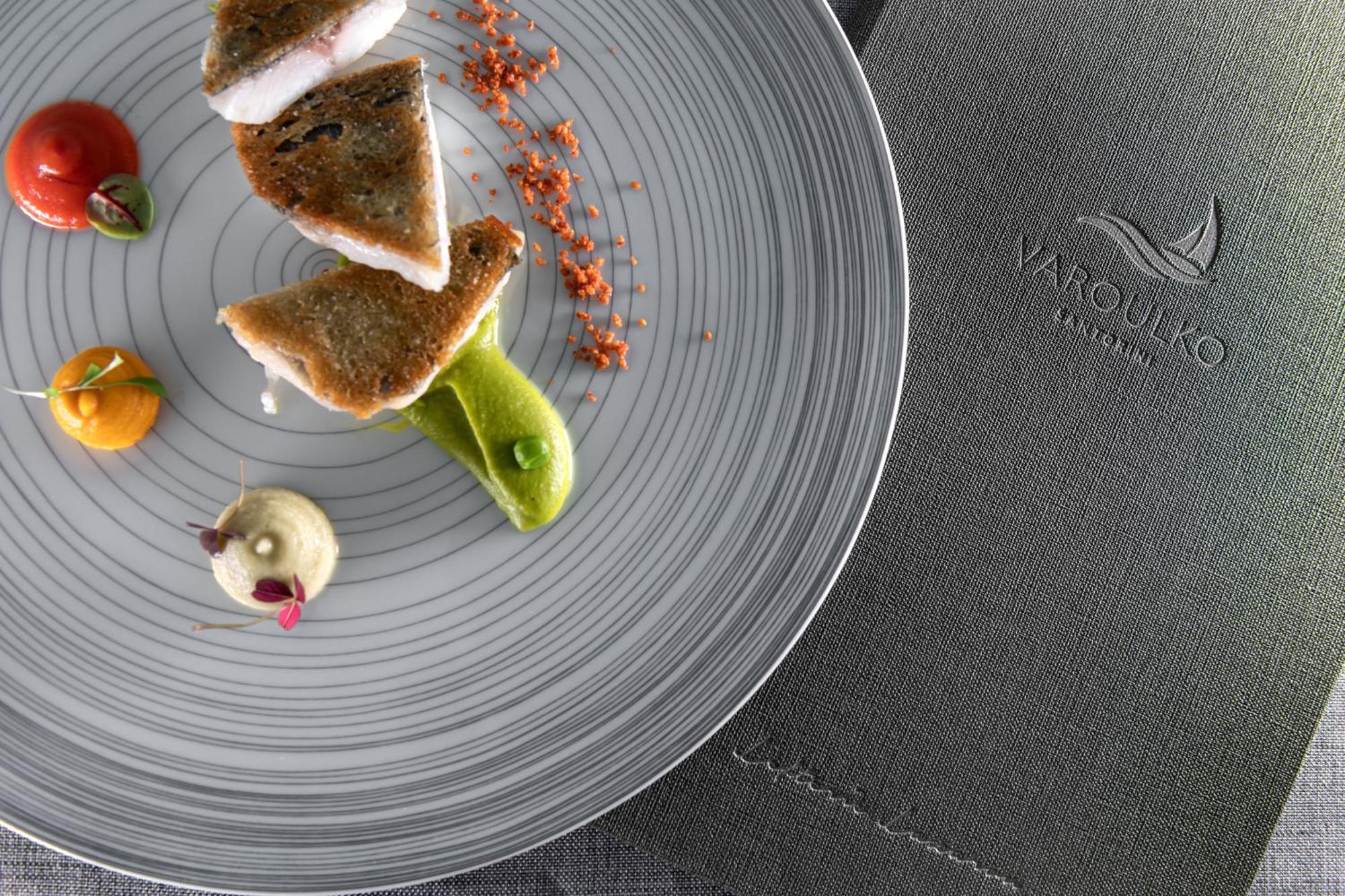 Grace Hotel, Auberge Resorts Collection イメロヴィグリ エクステリア 写真